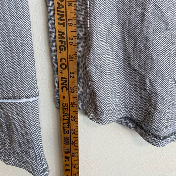 Lululemon Kanto Catch Me Shirt Top Long Sleeve Herringbone Running Grey 10 - Picture 7 of 8